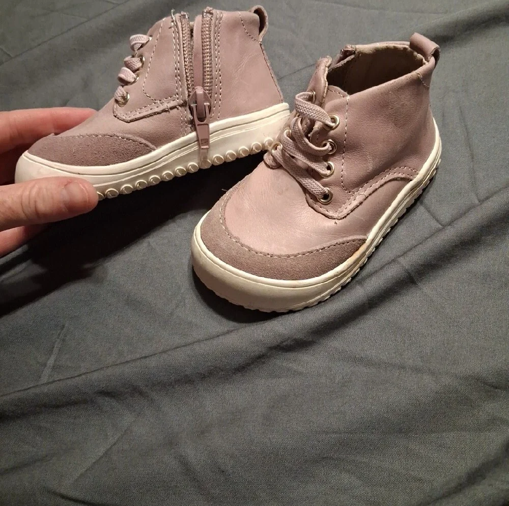 Infant Size 5 Mauve Little Love Bug High Top Play Perfect